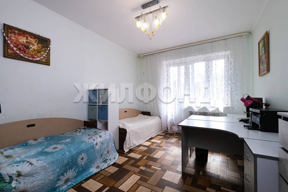 
   Продам 3-комнатную, 70.4 м², , 30/3

. Фото 4.