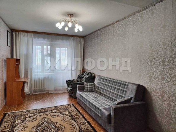 
   Продам 1-комнатную, 39 м², Луговская ул, 100

. Фото 2.