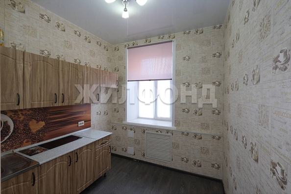 
   Продам 2-комнатную, 49.4 м², 25 лет Октября ул, 25/1

. Фото 4.