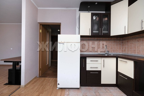 
   Продам 2-комнатную, 51.7 м², Краснообск, 218

. Фото 17.