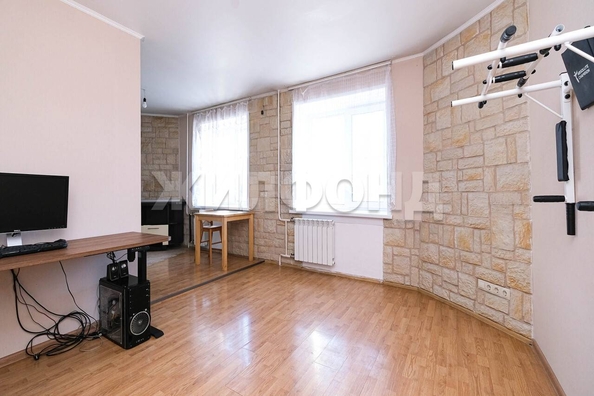 
   Продам 2-комнатную, 51.7 м², Краснообск, 218

. Фото 24.