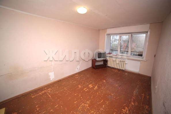 
   Продам 2-комнатную, 40.7 м², Бурденко ул, 9

. Фото 5.