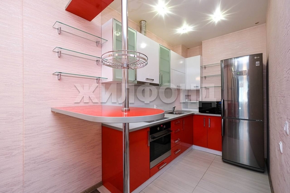 
  Продается 2-комн. квартира, 62.2 м², Лескова ул, д. 29
. Фото 7.