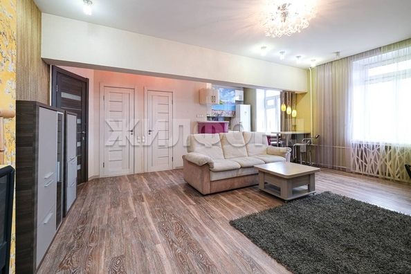 
  Продается 3-комн. квартира, 89.5 м², Красный пр-кт, д. 157
. Фото 4.