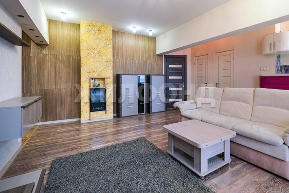 
  Продается 3-комн. квартира, 89.5 м², Красный пр-кт, д. 157
. Фото 6.