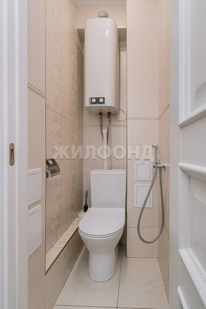 
   Продам 3-комнатную, 76.9 м², 2-й (4 мкр.) кв-л, 204/1

. Фото 11.