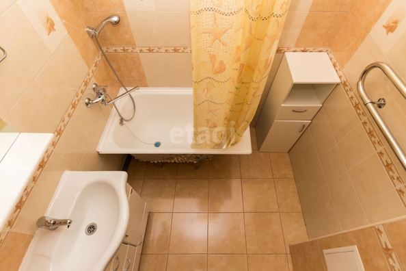 
   Продам 1-комнатную, 42.4 м², Татьяны Снежиной ул, 41

. Фото 8.