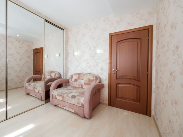 
   Продам 4-комнатную, 132 м², Обская ул, 50/1

. Фото 16.