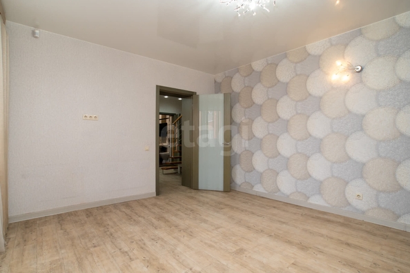 
   Продам 4-комнатную, 144.9 м², Вертковская ул, 42

. Фото 5.