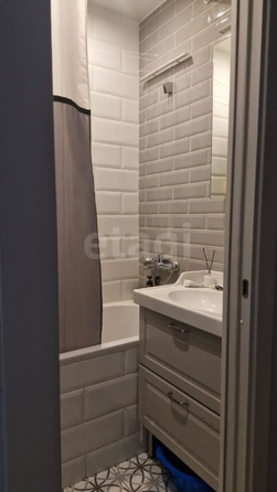 
   Продам 3-комнатную, 51 м², Кошурникова ул, 7

. Фото 6.
