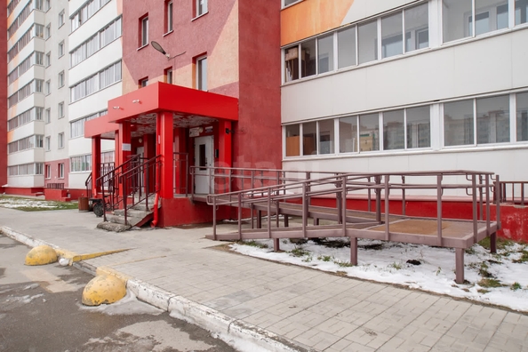 
   Продам 2-комнатную, 51.4 м², Петухова ул, 95/4

. Фото 19.