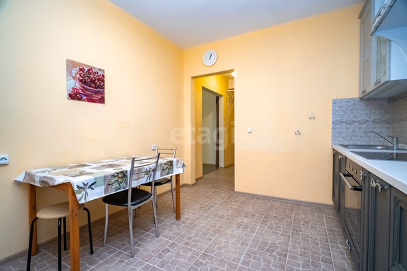 
   Продам 2-комнатную, 67.9 м², Сибревкома ул, 7/1

. Фото 3.