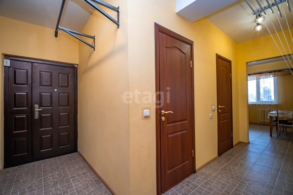 
   Продам 2-комнатную, 67.9 м², Сибревкома ул, 7/1

. Фото 11.