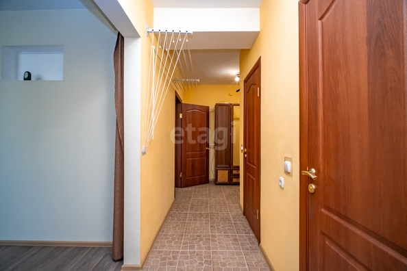 
   Продам 2-комнатную, 67.9 м², Сибревкома ул, 7/1

. Фото 12.