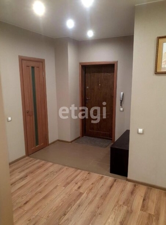 
   Продам 3-комнатную, 85 м², Сухарная ул, 101/1

. Фото 4.