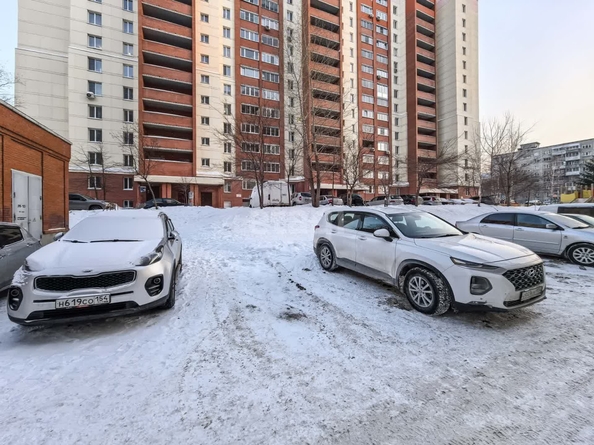 
   Продам 2-комнатную, 61.2 м², Адриена Лежена ул, 25

. Фото 33.