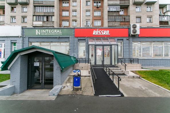 
   Продам торговое помещение, 927.8 м², Троллейная ул, 37

. Фото 35.
