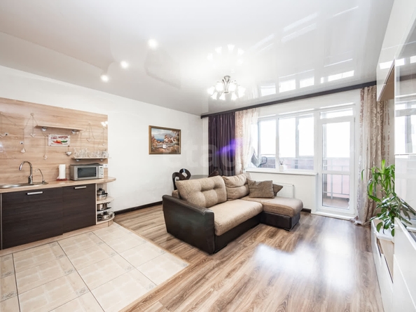 
   Продам 3-комнатную, 69.8 м², Восход ул, 20/1

. Фото 3.