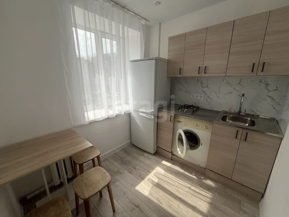 
  Продается 2-комн. квартира, 39 м², Титова ул, д. 16
. Фото 4.
