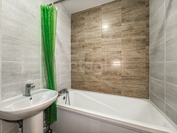 
   Продам 1-комнатную, 39.6 м², Околица мкр, 6

. Фото 15.