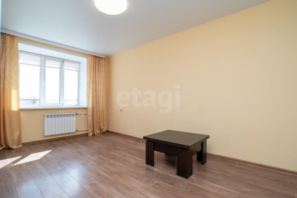 
   Продам 1-комнатную, 35.5 м², Петухова ул, 6/4

. Фото 3.