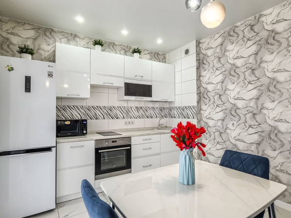 
   Продам 3-комнатную, 64.7 м², Василия Клевцова ул, 1

. Фото 16.