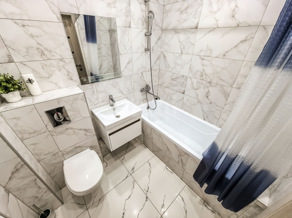 
   Продам 3-комнатную, 64.7 м², Василия Клевцова ул, 1

. Фото 27.