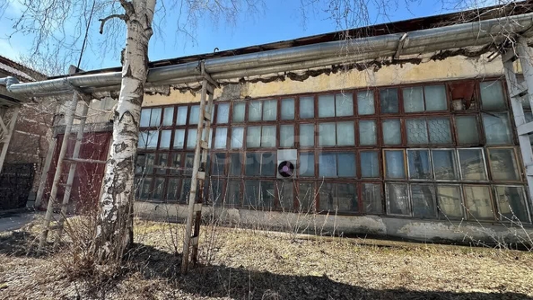 
   Сдам помещение под производство, 589 м², Декабристов ул, 275к9

. Фото 4.