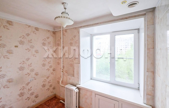 
  Продается 3-комн. квартира, 55.3 м², Челюскинцев ул, д. 44
. Фото 5.
