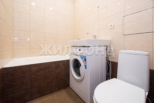 
   Продам 3-комнатную, 52 м², Крылова ул, 15

. Фото 2.