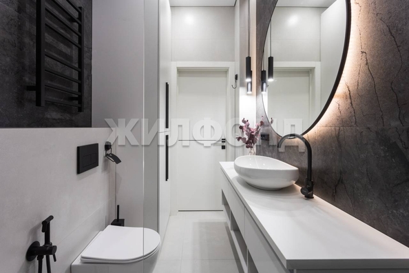 
   Продам 2-комнатную, 41.9 м², Спектр мкр, 15

. Фото 30.