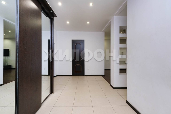 
   Продам 2-комнатную, 76.4 м², Галущака ул, 4

. Фото 14.
