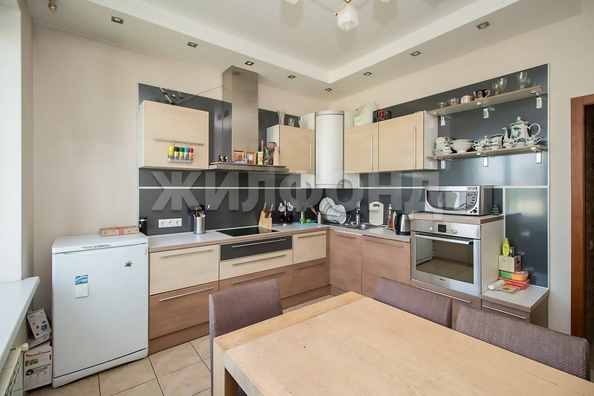 
  Продается 3-комн. квартира, 91.9 м², Красный пр-кт, д. 51/6
. Фото 25.