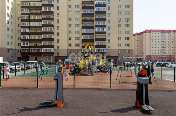 
   Продам 1-комнатную, 37 м², Виктора Уса ул, 1/1

. Фото 14.