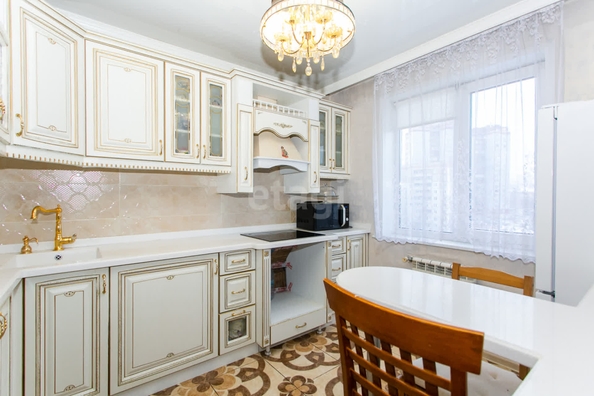 
   Продам 4-комнатную, 77.1 м², Тульская ул, 90

. Фото 8.