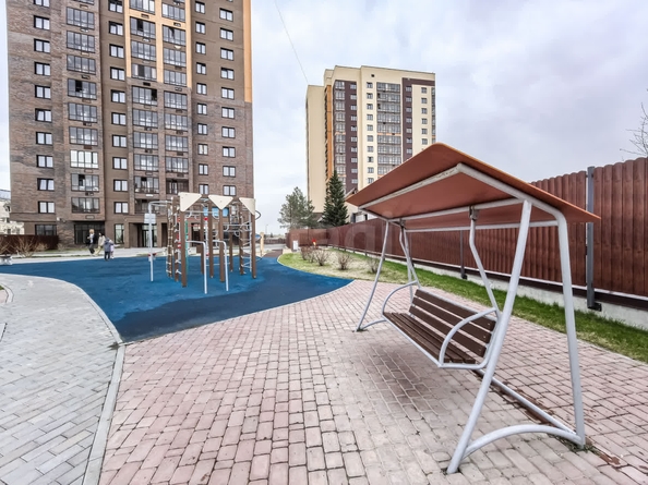 
   Продам 2-комнатную, 37.9 м², Кирова ул, 274

. Фото 30.
