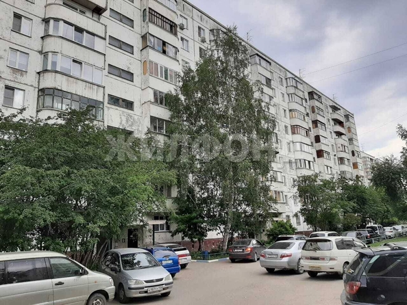 
   Продам 2-комнатную, 52.9 м², Новосибирская ул, 19

. Фото 14.