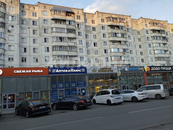 
   Продам 2-комнатную, 52.9 м², Новосибирская ул, 19

. Фото 21.