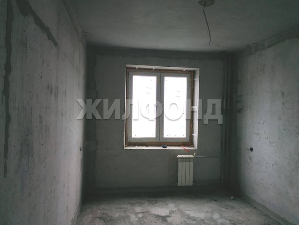 
   Продам 2-комнатную, 63.3 м², Александра Чистякова ул, 6

. Фото 3.