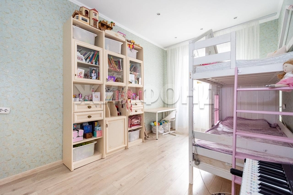 
   Продам 2-комнатную, 58.7 м², Александра Невского ул, 16

. Фото 8.