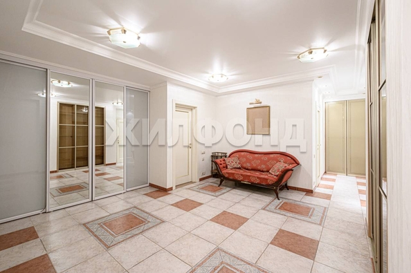 
   Продам 3-комнатную, 151.1 м², Советская ул, 56

. Фото 4.