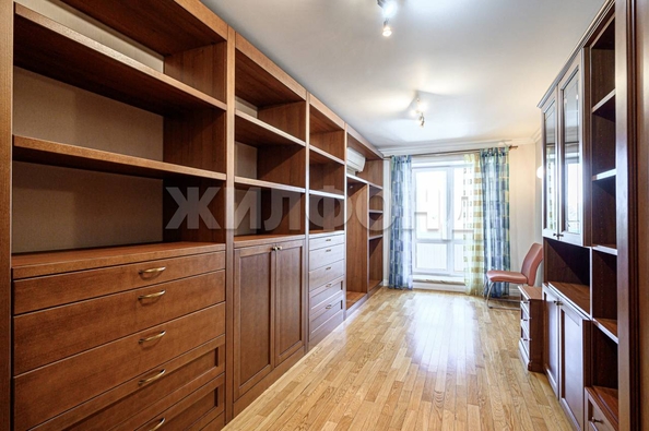
   Продам 3-комнатную, 151.1 м², Советская ул, 56

. Фото 12.