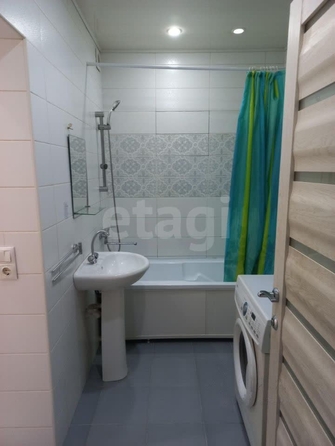 
  Сдам в аренду 2-комнатную квартиру, 49 м², Новосибирск

. Фото 4.