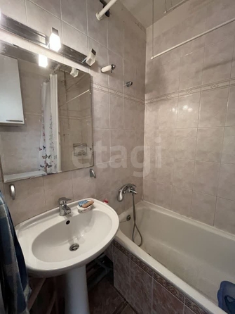 
  Сдам в аренду 3-комнатную квартиру, 63 м², Новосибирск

. Фото 8.