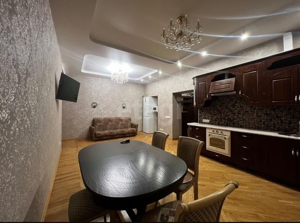 
  Сдам в аренду 3-комнатную квартиру, 100 м², Новосибирск

. Фото 1.
