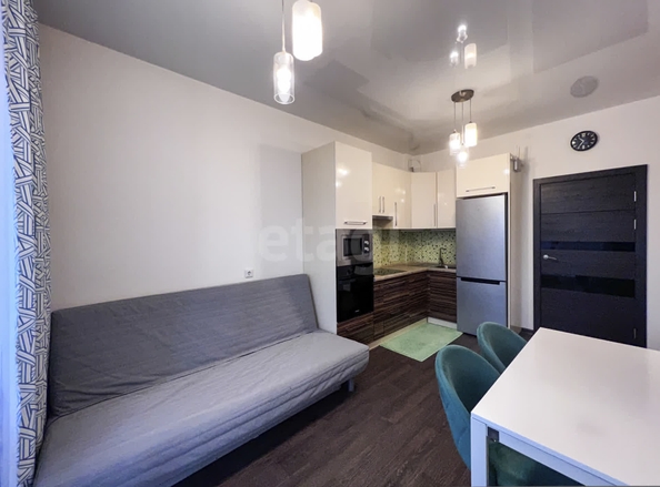 
   Продам 1-комнатную, 40.8 м², Райсовета пл, 8

. Фото 3.