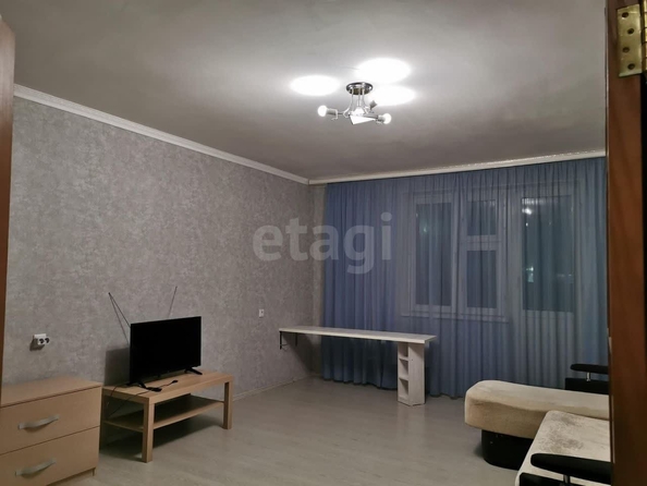 
  Сдам в аренду 1-комнатную квартиру, 52.4 м², Новосибирск

. Фото 2.