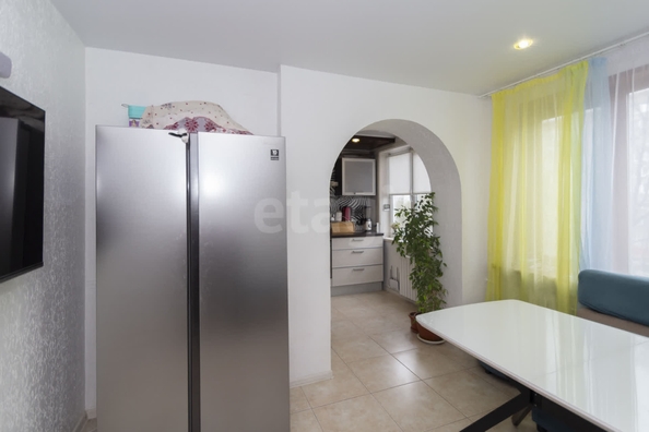 
   Продам 4-комнатную, 89.5 м², Кропоткина ул, 128

. Фото 5.