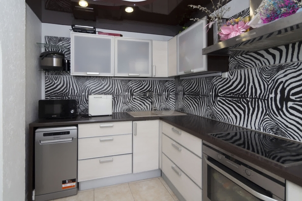 
   Продам 4-комнатную, 89.5 м², Кропоткина ул, 128

. Фото 12.