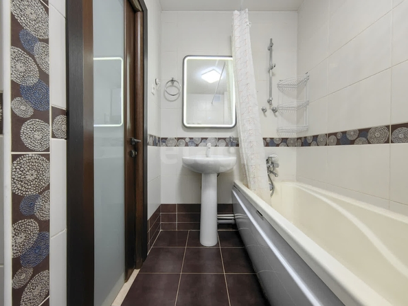 
   Продам 4-комнатную, 89.5 м², Кропоткина ул, 128

. Фото 35.